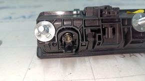 Кнопка открывания двери багажника Audi Q7 16-19 с камерой, сломан корпус