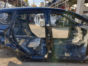 Стойка кузова центральная правая Ford Escape MK3 13-19 на кузове, тычки