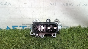 Контакты заднего электродвигателя АКПП Toyota Prius V 12-17 CVT