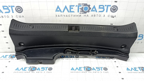 Накладка проема багажника Mercedes W213 E 17-23 черная, царапины