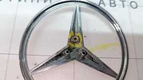 Ghid defect pentru emblema portbagajului Mercedes W213 E 17-23