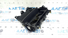 Карман центральной консоли с подстаканниками Mazda 3 19-23 черный глянец, под чистку, царапины