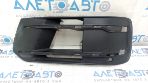 Решетка переднего бампера левая Audi Q7 16-19 хром под парктроник без радара, без заглушки, без молдинга, песок, потерта