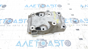 Кронштейн двигателя правый Mercedes W213 E 300 17-19 2.0T