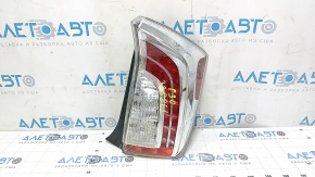 Фонарь правый Toyota Prius 30 13-15 рест, разбито стекло, трещина, без проводки