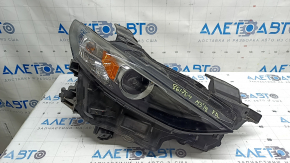 Фара передняя правая в сборе Mazda 3 19-23 ксенон, песок