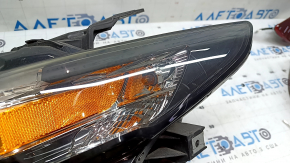 Фара передняя левая в сборе Mazda 3 19-23 ксенон, песок