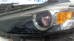 Фара передняя левая в сборе Mazda 3 19-23 ксенон, песок