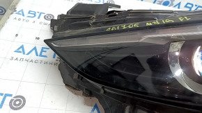 Фара передняя левая в сборе Mazda 3 19-23 ксенон, песок