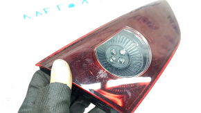 Фонарь внутренний крышка багажника левый Mazda 3 19-22 4d тип 1, царапины