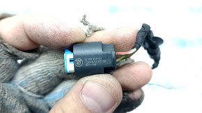 Фишка на антенну Keyless BMW 5 G30 21-23 в пороге