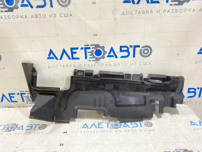 Дефлектор радиатора правый Audi Q3 8U 16-18
