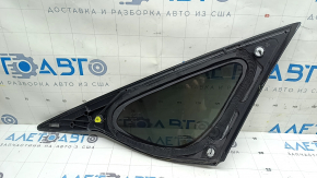 Форточка глухое стекло задняя левая Honda Accord 18-22 хром, царапины на хроме, надрезан уплотнитель