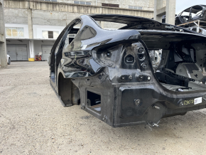 Четверть крыло задняя левая BMW 5 G30 17-23 на кузове, черная, после ремонта, тычки