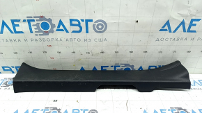 Накладка порога передняя правая Toyota Highlander 20-26 черная, царапины