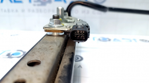 Салазки пассажирского сиденья Toyota Prius 50 16-22 с датчиками, без каркаса