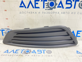 Решетка бампера правая Ford Focus mk3 15-18 рест, структура, без птф