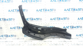 Ornament aripă interioară spate stânga Jaguar F-Pace X761 17-25, negru, zgârieturi, elemente de fixare rupte, elemente de fixare rupte