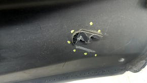 Ornament aripă interioară spate stânga Jaguar F-Pace X761 17-25, negru, zgârieturi, elemente de fixare rupte, elemente de fixare rupte