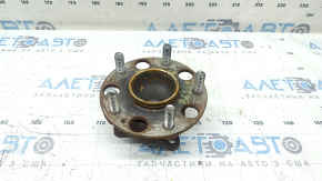 Ступица задняя правая Honda Accord 21-22 2.0 hybrid, ржавая