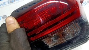 Фонарь внешний крыло правый Toyota Highlander 20-23 LED без крепления, треснут, потертости