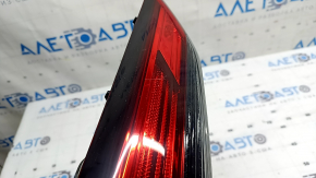 Фонарь внутренний дверь багажника левый Toyota Highlander 20-23 LED, песок