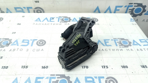 Фишка ECU компьютера двигателя Toyota Highlander 21-22 hybrid большая