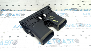 Дефлектор воздуховода торпеды центральный Toyota Camry v50 12-14 usa черный, царапины