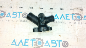Фланец системы охлаждения VW Beetle 12-14 2.5