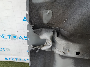 Корыто багажника Mazda 3 19-26 4d FWD высверлено, примята