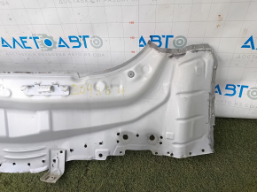 Задняя панель Mazda 3 19-26 4d белая, высверлена