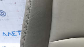 Обшивка подушки пассажирского сиденья Toyota Prius V 12-17 кожа, серая, подогрев, замята
