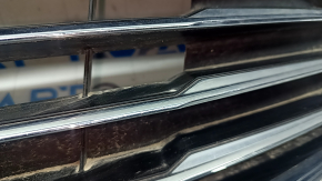 Решетка радиатора grill в сборе с обрамлением Ford Fusion mk5 19-20 хром, песок