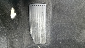 Покрытие пола переднее левое Ford Fusion mk5 13-20 черное, под чистку, царапины на накладке
