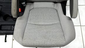 Задний ряд сидений 2 ряд левый Toyota Sienna 21-22 без airbag, механическое, ткань серая, с серым ремнем безопасности, под химчистку