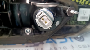 Фонарь внутренний крышка багажника правый Ford Fusion mk5 19-20 галоген с хромом, level 1, царапины