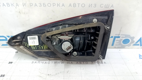 Фонарь внутренний крышка багажника левый Ford Fusion mk5 19-20 галоген с хромом level 1. царапины
