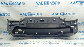 Накладка крышки багажника Ford Fusion mk5 19-20 под номер, надломано крепление