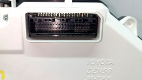 Щиток приборов Toyota Sienna 21-22 4.2" 182к, царапины