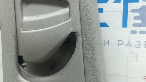Накладка центральной стойки верхняя ремень левая Toyota Sienna 21-26 серая, побелел пластик, запилена