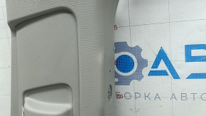 Накладка центральной стойки верхняя ремень правая Toyota Sienna 21-26 серая, побелел пластик, запилена
