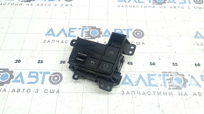 Блок кнопок центральной консоли Toyota Sienna 21-26 черный глянец, царапины