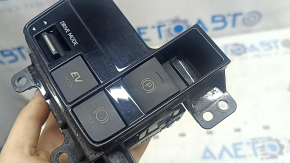 Блок кнопок центральной консоли Toyota Sienna 21-26 черный глянец, царапины