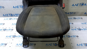 Пассажирское сиденье Mitsubishi Outlander 14-15 дорест, без airbag, механич, ткань черная, царапины на пластике, под химчистку
