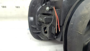 Лючок бензобака с корпусом Ford Fusion mk5 13-20 под замок, обрезана фишка