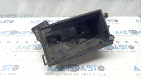 Нижняя крышка корпуса воздушного фильтра Toyota Sienna 21-26