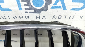 Решетка радиатора grill правая BMW 3 F30 4d 12-18 sport line, песок, надлом крепления