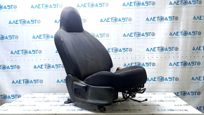 Пассажирское сиденье Nissan Versa 12-15 usa без airbag, механическое, ткань черная, под чистку