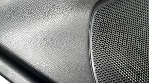 Mazda 6 18-21 panou ușă spate dreapta negru, cotieră și inserție piele bej, ornament gri cu crom, necesită curățare, zgârieturi