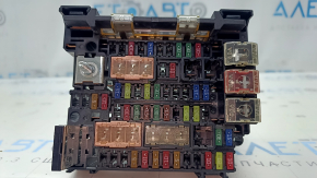 Блок предохранителей подкапотный Toyota Sienna 21-26